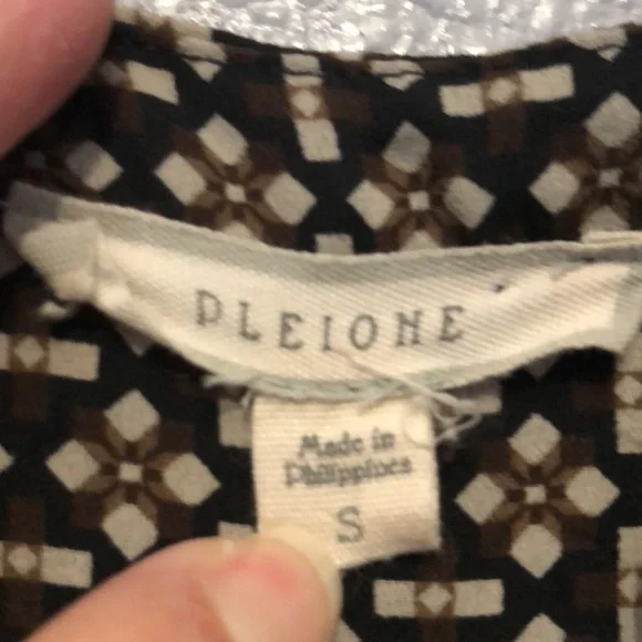 Pleione blouse Women's Small S long sleeve black brown abstract shirt top EUC - Picture 6 of 11